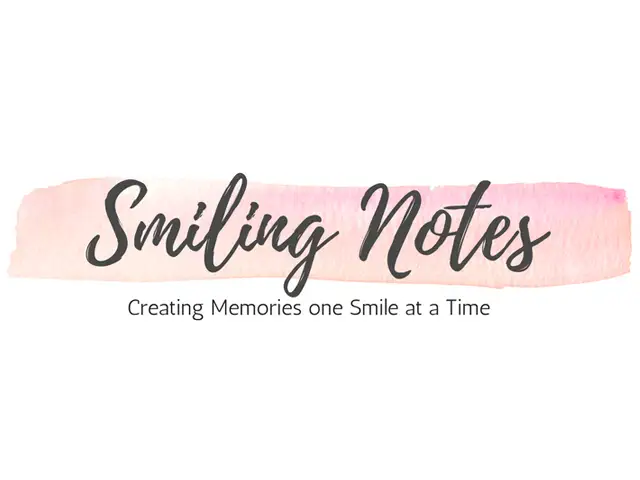 Smiling Notes Logo